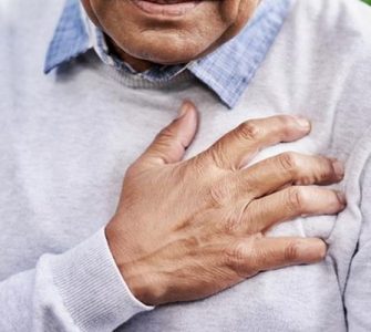 chest pain cardiac arrest vs heart attack