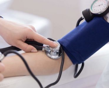 রক্তচাপ মাপা (measuring blood pressure)/hypertension