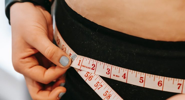 measuring abdomen obesity